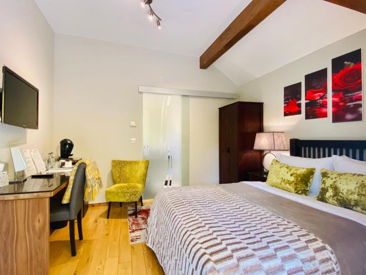 Millers House Boutique B&B إيمسوورث المظهر الخارجي الصورة