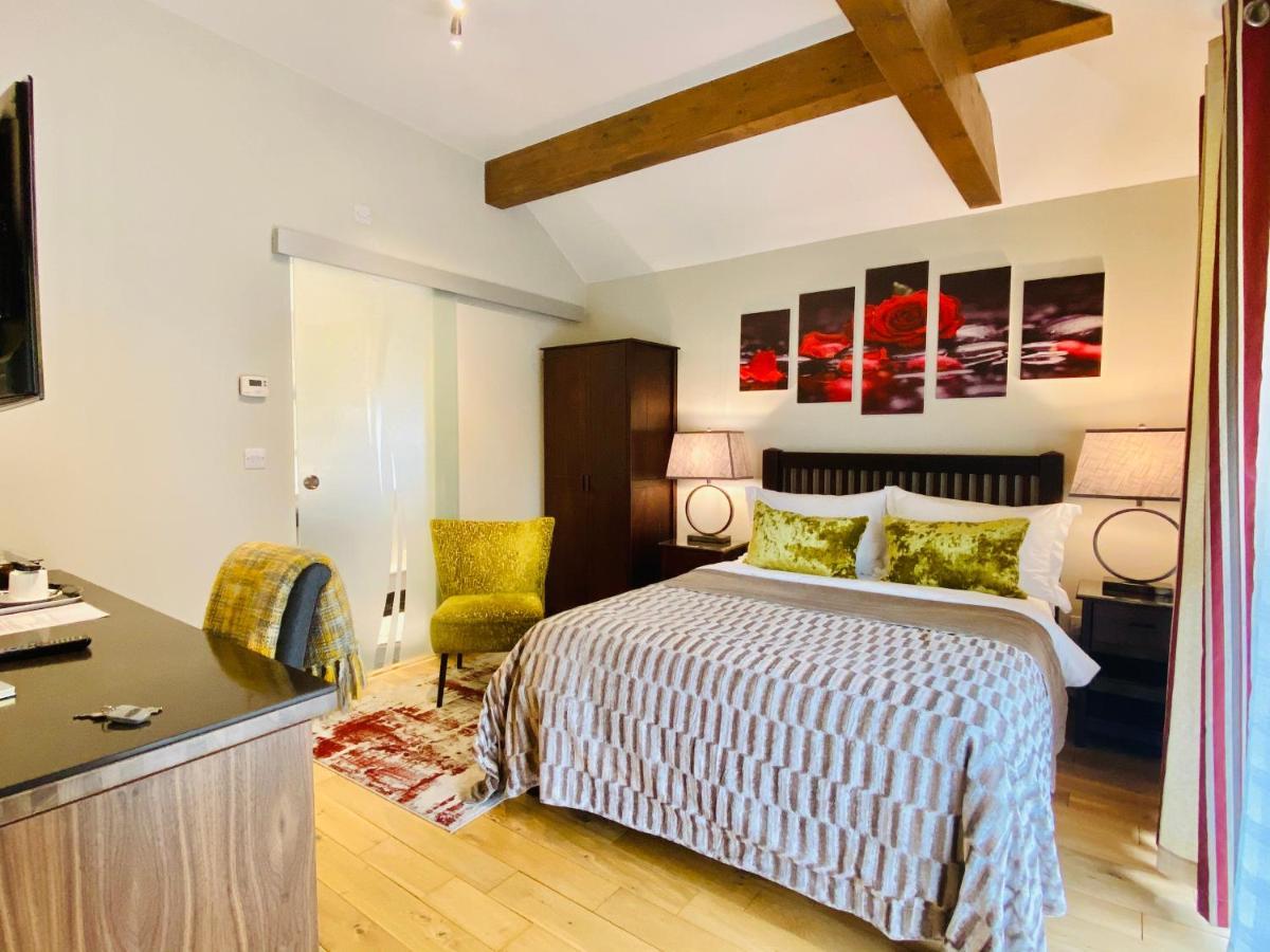 Millers House Boutique B&B إيمسوورث المظهر الخارجي الصورة